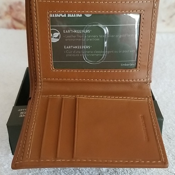 ❣HP❣ New Timberland Cloudy Leather Trifold Wallet - Picture 5 of 10